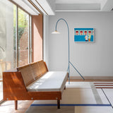 Kunst100 marta morientes People in museums looking at art 13 Interior