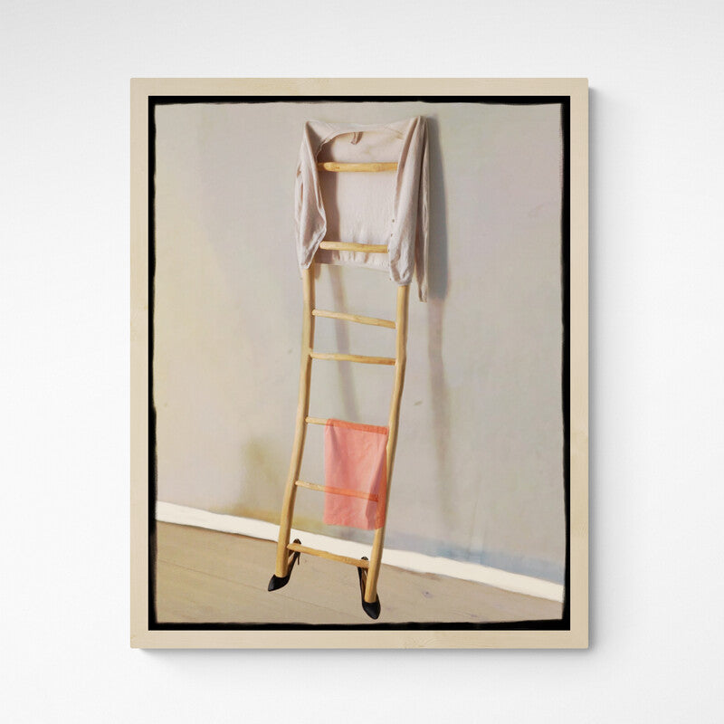 Kunst100 Johanna von Oldershausen The Story of clothes Frame Wood Fichte