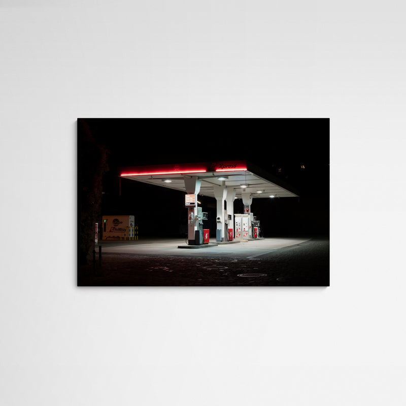 Sebastian Steimel The mandatory gas station Main Image Square
