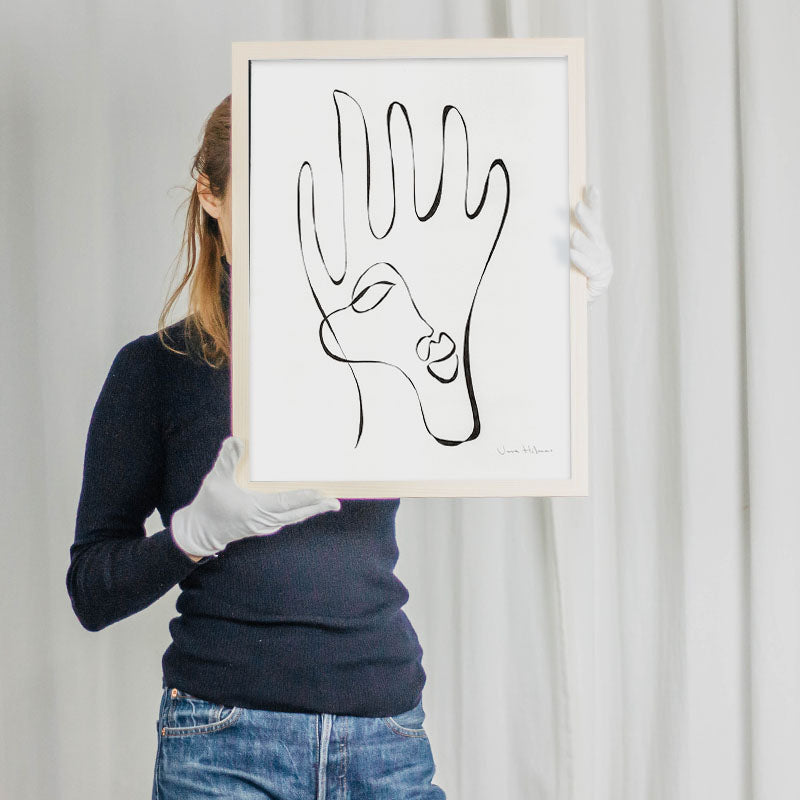 Vera Hilmars In her palm Kunst100 Rahmen