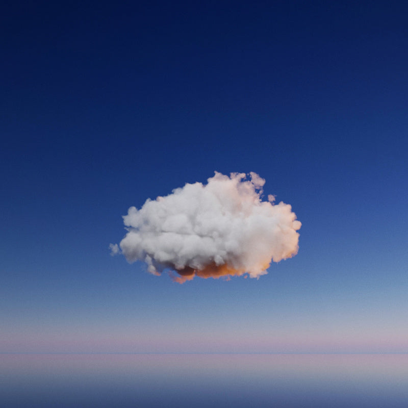 Kunst100 A Lonely Cloud Above Water Zoom