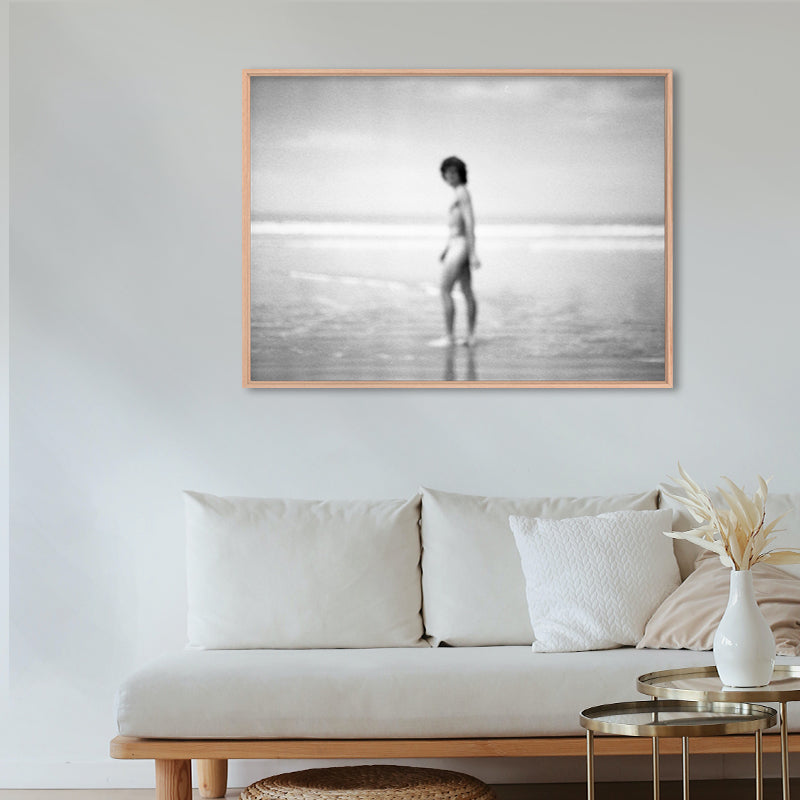 Daniela Torres Gabriel at Ecuadorian beach Kunst100 Interior